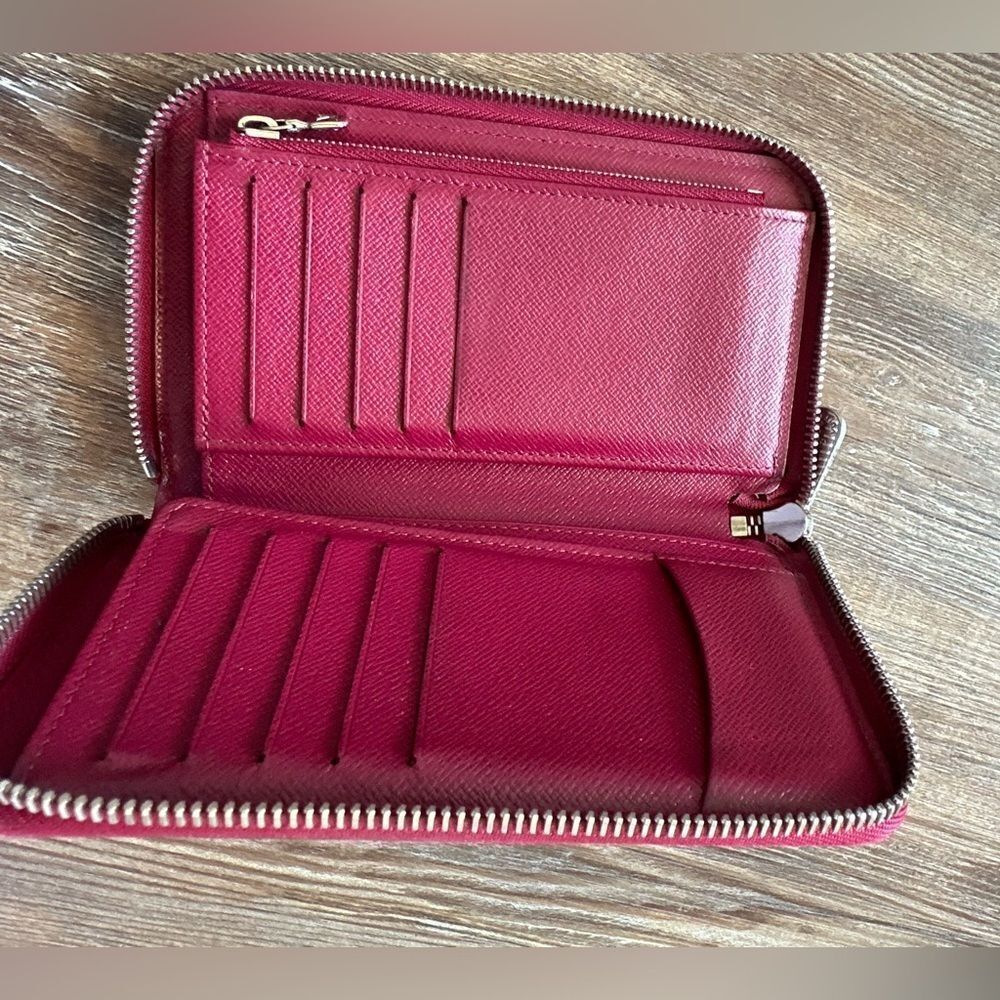 Louis Vuitton Epi leather wallet - Picture 10 of 14